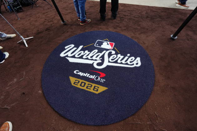 MLB, Baseball Herren, USA World Series Game 1 - Milwaukee Brewers vs Tampa Bay Rays An World Series on deck mat lies on the ground prior to Major League Baseball (MLB) World Series Game 1 between the Milwaukee Brewers and Tampa Bay Rays in Milwaukee, Wisconsin, USA, 23 October 2026. MILWAUKEE WISCONSIN UNITED STATES  Copyright: xROSSxHARRIEDx