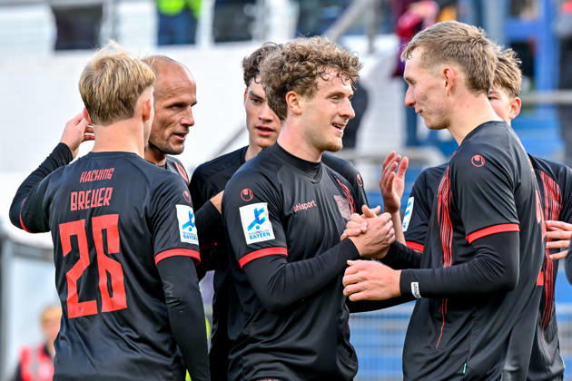 Unterhaching players celebrating a goal, cheering, goal celebration, goal scored, celebrating the goal, goal, celebration, Celebrating the goal that tied the score at 1–1 by Cornelius Pfeiffer, Unterhaching, 22–1, optimistic, action, October 24, 2026, Unterhaching, Germany, soccer, Bavarian Regional League, SpVgg Unterhaching vs. SpVgg Ansbach xslx