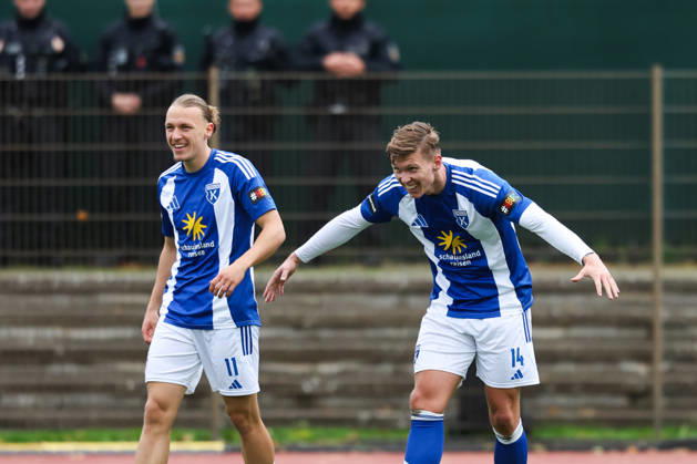 October 24, 2026, Soccer, Men s, Regionalliga Nord, Matchday 15, SV Werder Bremen II vs. BSV Kickers Emden: Luc Ihorst celebrates the 1–2 goal (No. 14), BSV Kickers Emden with Matti Tjaden (No. 11), BSV Kickers Emden