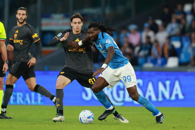 Napoli’s Andre-Frank Zambo Anguissa fights for the ball with Roma’s Niccolò Pisilli during the Serie A soccer match between Napoli and Roma at the Diego Armando Maradona Stadium in Naples, southern italy - Saturday , October 24, 2026. - Soccer .  Copyright: xAlessandroxGarofalo LaPressex