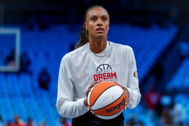 Golden State Valkyries v Atlanta Dream ATLANTA, GA - OCTOBER 24: DeWanna Bonner 24 of the Atlanta Dream warms up before game four of the WNBA, Basketball Damen, USA Finals between Golden State Valkyries and Atlanta Dream at State Farm Arena on October 24, 2026 in Atlanta, Georgia. Atlanta State Farm Arena GA United States Copyright: xAndrewxJ.xClark ISIxPhotosx 10105