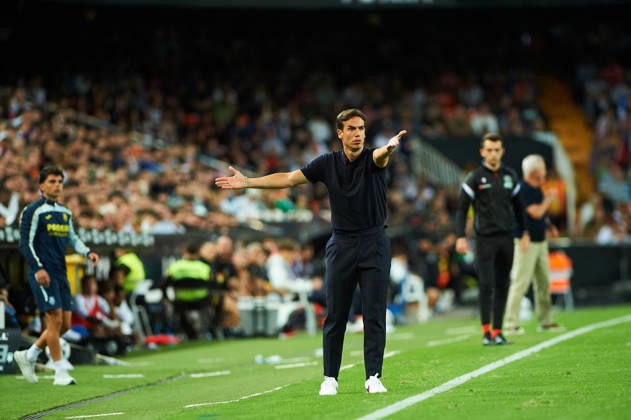Head Coach Inigo Perez of Villarreal CF during the LaLiga EA Sports match between Valencia CF and Villarreal CF at Mestalla on October 24, 2026, in Valencia, Spain