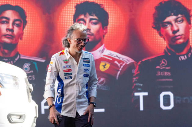 Laurent Mekies, team principal of Oracle Red Bull Racing, walks upon his arrival at the Formula One United States Grand Prix at the Circuit of the Americas in Austin, Texas, USA, 24 October 2026. Formula One Grand Prix in the United States !ACHTUNG: NUR REDAKTIONELLE NUTZUNG!  Copyright: xCARLOSxRAMIREZx AME9233 20261024-55021782033_1