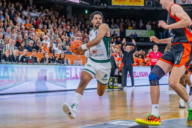 1st Basketball Bundesliga, easyCredit BBL, 2026–2027 Season, Men s Division, Regular Season, Matchday 6, October 24, 2026, RASTA Vechta vs. VET CONCEPT Gladiators Trier, Justin Simon 5, VET CONCEPT Gladiators Trier in action, Vechta, RASTA Dome, Lower Saxony, Germany