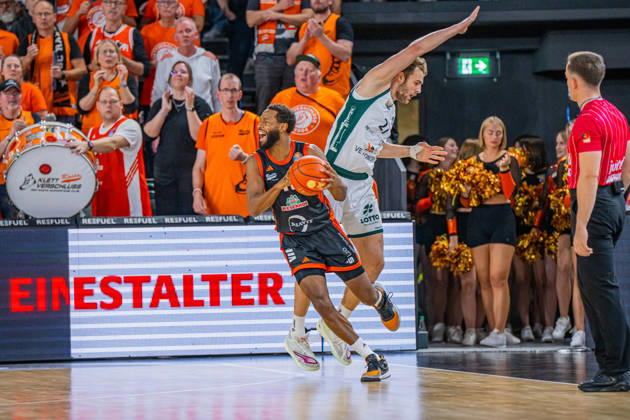 1st Basketball Bundesliga, easyCredit BBL, 2026–2027 Season, Men s Division, Regular Season, Matchday 6, October 24, 2026, RASTA Vechta vs. VET CONCEPT Gladiators Trier, Matt Lewis 11, RASTA Vechta in action, Vechta RASTA Dome, Lower Saxony, Germany