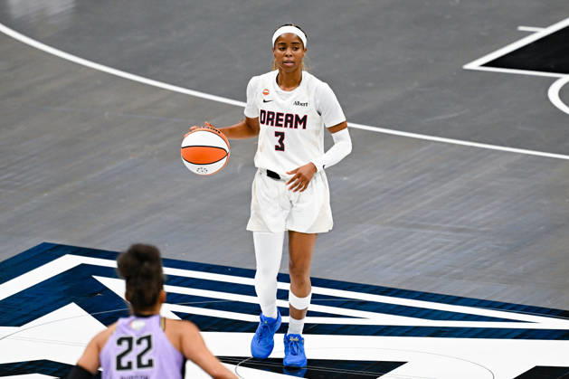 ATLANTA, GA - OCTOBER 24: Atlanta guard Jordin Canada (3) dribbles during Game Four of the WNBA, Basketball Damen, USA finals between the Golden State Valkyries and the Atlanta Dream on October 24th, 2026 at State Farm Arena in Atlanta, GA. (Photo by Rich von Biberstein Icon Sportswire) WNBA: OCT 24 Finals Golden State Valkyries at Atlanta Dream EDITORIAL USE ONLY Icon261024010