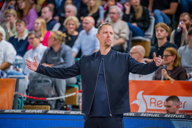 1st Basketball Bundesliga, easyCredit BBL, 2026–2027 Season, Men s Division, Regular Season, Matchday 6, October 24, 2026, RASTA Vechta vs. VET CONCEPT Gladiators Trier; Christian Held, Head Coach of RASTA Vechta, during the game at the RASTA Dome in Vechta, Lower Saxony, Germany
