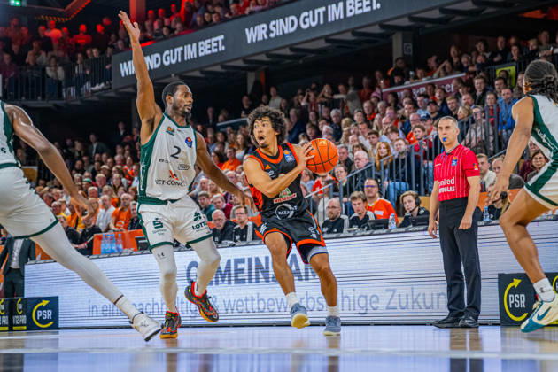 1st Basketball Bundesliga, easyCredit BBL, 2026–2027 Season, Men s Division, Regular Season, Matchday 6, October 24, 2026, RASTA Vechta vs. VET CONCEPT Gladiators Trier, Kihei Clark 3, RASTA Vechta in action, Vechta RASTA Dome, Lower Saxony, Germany