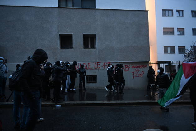 Police intervene in demonstrators amid ongoing protests in Paris PARIS, FRANCE - OCTOBER 24: Police clash with protesters with tear gas during a demonstration amid ongoing social and political tensions in Paris, France, on October 24, 2026. Mouneb Taim Anadolu Paris France. Editorial use only. Please get in touch for any other usage.  Copyright: x2026xAnadoluxMounebxTaimx