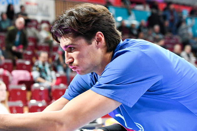 Kyle Paulson, Powervolleys Düren, 1, warming up, still image, action, October 24, 2026, Düren, Germany, volleyball, Men s 1st Bundesliga, regular season, SWD Powervolleys Düren vs. WWK Volleys Munich xmhx