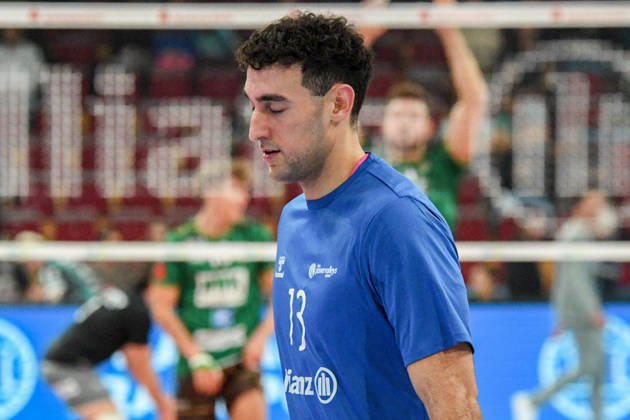 Omar David Joyos Mejias of the Powervolleys Düren, No. 13, focused during warm-ups, single frame, action, October 24, 2026, Düren, Germany, volleyball, Men s Bundesliga 1, regular season, SWD Powervolleys Düren vs. WWK Volleys Munich xmhx