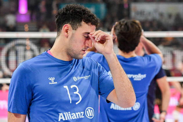 Omar David Joyos Mejias of the Powervolleys Düren, No. 13, focused during warm-ups, single frame, action, October 24, 2026, Düren, Germany, volleyball, Men s Bundesliga 1, regular season, SWD Powervolleys Düren vs. WWK Volleys Munich xmhx
