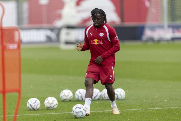 GER, Leipzig, Soccer, RB Leipzig public training session—pictured from left: Johan Bakayoko, RB Leipzig 11, in action with the ball, October 25, 2026, RB Leipzig Academy Training, Cottaweg, Leipzig; DFL and DFB regulations prohibit any use of photographs as image sequences and or quasi-video, Copyright: HMBxMedia PaulxFritz