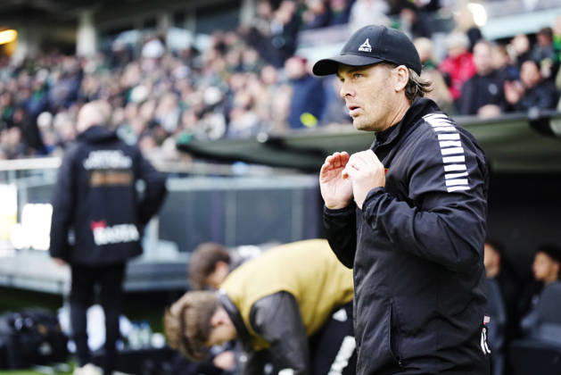BORAS, SWEDEN 20261025 GAIS coach Fredrik Holmberg during Sunday s Allsvenskan soccer match between GAIS and IFK Göteborg at Gamla Ullevi, BORAS, SWEDEN x9200x  Copyright: xBjörnxLarssonxRosvall TTx ALLSVENSKAN GAIS - IFK GÖTEBORG