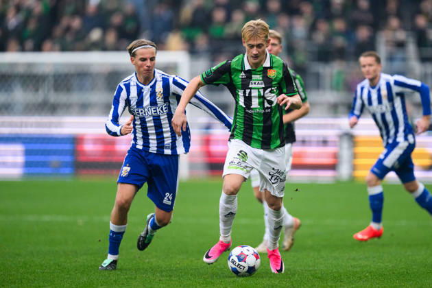 Soccer, Allsvenskan, GAIS vs. IFK Göteborg, October 25, 2026: IFK Göteborg s Oliver Mansson and GAIS s Henry Sletsjøe during the Allsvenskan soccer match between GAIS and IFK Göteborg on October 25, 2026, in Gothenburg  Copyright: CARLxSANDIN BB261025CS014