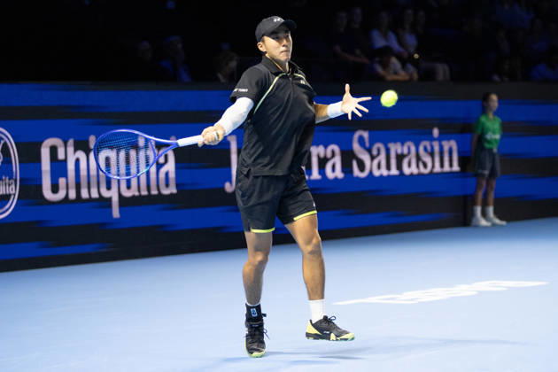BASEL, SWITZERLAND, OCTOBER 25 — Rinky Hijikata of Australia hits a forehand against Yannick Hanfmann of Germany during Day 2 of the Swiss Indoors Basel at St. Jakobshalle on October 25, 2026, in Basel, Switzerland Copyright: xJustPictures.ch PascalxvonxBürenx jp-en-EuSpIm-Pavo_Fotografie-05387