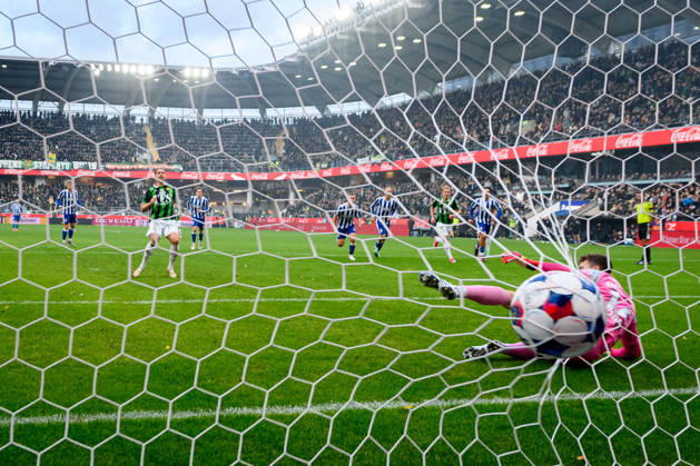 Soccer, Allsvenskan, GAIS vs. IFK Göteborg, October 25, 2026: GAIS s Nikola Vasic scores the 1-0 goal during the Allsvenskan soccer match between GAIS and IFK Göteborg on October 25, 2026, in Gothenburg  Copyright: CARLxSANDIN BB261025CS030