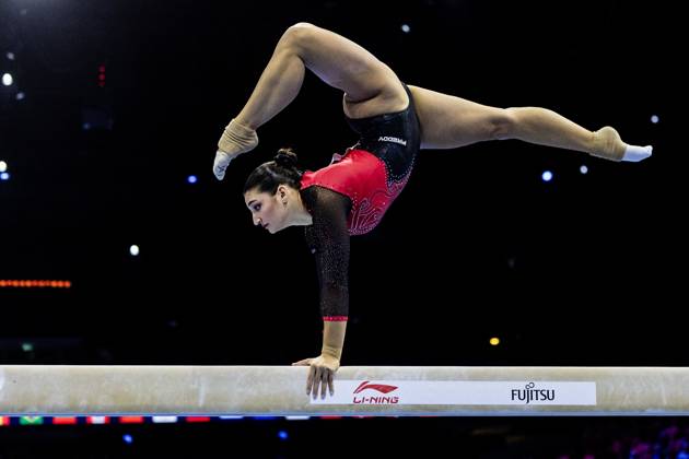 ROTTERDAM - Manila Esposito (ITA) during the balance beam apparatus final at the World Gymnastics Championships in Rotterdam Ahoy. IRIS VAN DEN BROEK ANP xVIxANPxSportx xxANPxIVx 573608113 originalFilename: 573608113.jpg