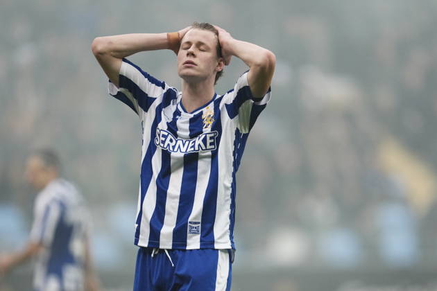 BORAS, SWEDEN 20261025 Alexander Simmelhack of Gothenburg reacts after missing a scoring opportunity during Sunday s Allsvenskan soccer match between GAIS and IFK Gothenburg at Gamla Ullevi BORAS SWEDEN x9200x  Copyright: xBjörnxLarssonxRosvall TTx ALLSVENSKAN GAIS - IFK GÖTEBORG