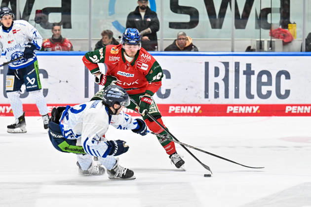 Penny DEL: Augsburger Panther vs. Straubing Tigers, October 25, 2026, AUGSBURG, GERMANY, OCTOBER 25: Joseph DUSZAK of the Straubing Tigers (No. 12) and Alexander BLANK of the Augsburger Panther (No. 26) face off during the Penny DEL match between the Augsburger Panther and the Straubing Tigers on Matchday 12 at Curt Frenzel Stadium Copyright: xBEAUTIFULxSPORTS Goldbergx