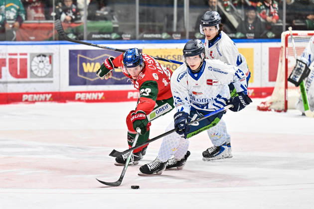 Penny DEL: Augsburger Panther vs. Straubing Tigers, October 25, 2026, AUGSBURG, GERMANY, OCTOBER 25: Jimmy LAMBERT of the Augsburger Panther (23) and Mario ZIMMERMANN of the Straubing Tigers (13) face off during the Penny DEL match between the Augsburger Panther and the Straubing Tigers on Matchday 12 at Curt Frenzel Stadium Copyright: xBEAUTIFULxSPORTS Goldbergx