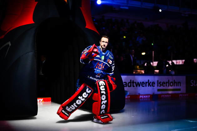 Andreas Andy Jenike, Iserlohn Roosters, 92, GER, Iserlohn Roosters vs. Nuremberg Ice Tigers, Ice Hockey, Penny DEL, Matchday 12, 2026–2027 Season, October 25, 2026, GER, Iserlohn Roosters vs. Nuremberg Ice Tigers, Ice Hockey, Penny DEL, Matchday 12, 2026–2027 Season, October 25, 2026, Iserlohn Copyright: xJonasxBrockmann Eibner-Pressefotox EP_JBN