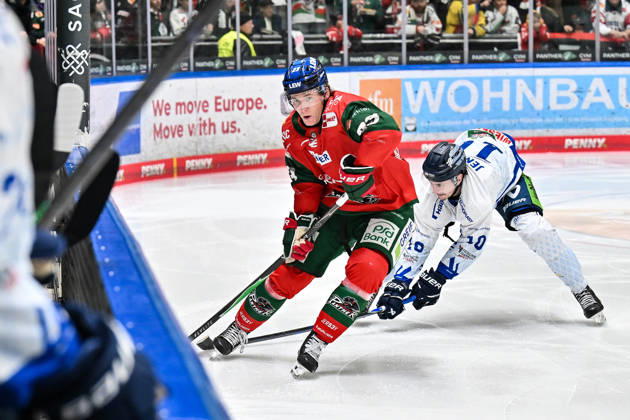 Penny DEL: Augsburger Panther vs. Straubing Tigers, October 25, 2026, AUGSBURG, GERMANY, OCTOBER 25: Jimmy LAMBERT of the Augsburger Panther (23) and Taro JENTZSCH of the Straubing Tigers (10) face off during the Penny DEL match between the Augsburger Panther and the Straubing Tigers on Matchday 12 at Curt Frenzel Stadium Copyright: xBEAUTIFULxSPORTS Goldbergx