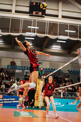 Women s Volleyball, 2026–2027 Season, DEKRA 1 Volleyball Bundesliga: ETV Hamburger Volksbank Volleys vs. USC Münster, October 25, 2026; Sina Siebert 13, ETV Hamburger Volksbank Volleys on the attack, Hamburg CU Arena, Hamburg, Germany