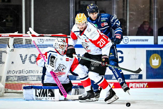 Ryan Jones, Nuremberg Ice Tigers, 20; Cole Maier, Iserlohn Roosters, 14; Luis Janett, Nuremberg Ice Tigers, 35, GER, Iserlohn Roosters vs. Nuremberg Ice Tigers, Ice Hockey, Penny DEL, Matchday 12, 2026–2027 Season, October 25, 2026, GER, Iserlohn Roosters vs. Nuremberg Ice Tigers, Ice Hockey, Penny DEL, Matchday 12, 2026–2027 Season, October 25, 2026, Iserlohn Copyright: xJonasxBrockmann Eibner-Pressefotox EP_JBN