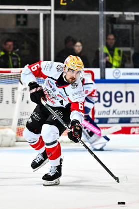 Julius Karrer, Nuremberg Ice Tigers, 6, GER, Iserlohn Roosters vs. Nuremberg Ice Tigers, Ice Hockey, Penny DEL, Matchday 12, 2026–2027 Season, October 25, 2026, GER, Iserlohn Roosters vs. Nuremberg Ice Tigers, Ice Hockey, Penny DEL, Matchday 12, 2026–2027 Season, October 25, 2026, Iserlohn Copyright: xJonasxBrockmann Eibner-Pressefotox EP_JBN