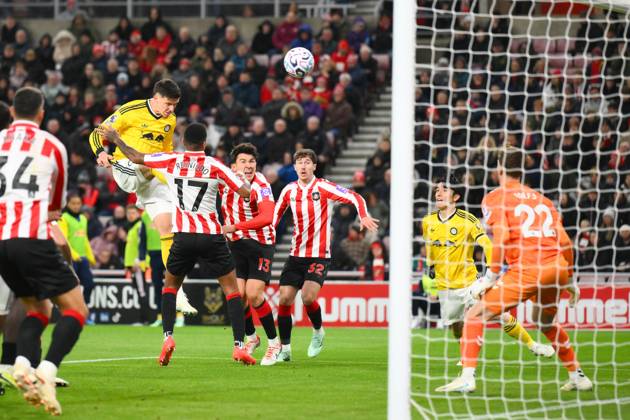 Jaka Bijol of Leeds United aims a header towards goal Sunderland v Leeds United, Premier League, Football, Stadium of Light, Sunderland, Tyne & Wear, UK - 25 Oct 2026Sunderland Stadium of Light Tyne & Wear United Kingdom EDITORIAL USE ONLY No use with unauthorised audio, video, data, fixture lists, club league logos or live services. Online in-match use limited to 120 images, no video emulation. No use in betting, games or single club league player publications. Copyright: xRichardxLee Shutterstockx 17234649ax