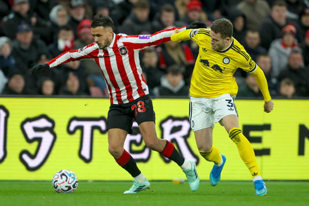 Sunderland v Leeds United - Premier League 2026 27 Enzo Le Fee of Sunderland and Gabriel Gudmundsson of Leeds United challenge during the Premier League 2026 27 match between Sunderland and Leeds United at Stadium of Light on October 25, 2026 in Sunderland, England. WARNING! This Photograph May Only Be Used For Newspaper And Or Magazine Editorial Purposes. May Not Be Used For Publications Involving 1 player, 1 Club Or 1 Competition Without Written Authorisation From Football DataCo Ltd. For Any Queries, Please Contact Football DataCo Ltd on +44 (0) 207 864 9121 Sunderland Stadium of Light England United Kingdom Copyright: xAllstarxPicturexLibraryxLtdx