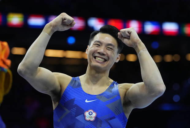 Chia Hung Tang of Taiwan wins gold on the horizontal bar during the artistic gymnastics competition on Day 9 of the World Championships at Ahoy in Rotterdam, Netherlands, on October 25, 2026. DeFodi Images