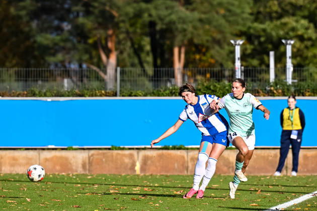 October 25, 2026, Soccer, Women s Bundesliga 2, 2026–2027, Matchday 10, Hertha BSC Berlin vs. SG 99 Andernach: Johanna Seifert (Hertha BSC) and Mia Trombin (Andernach) battle for the ball