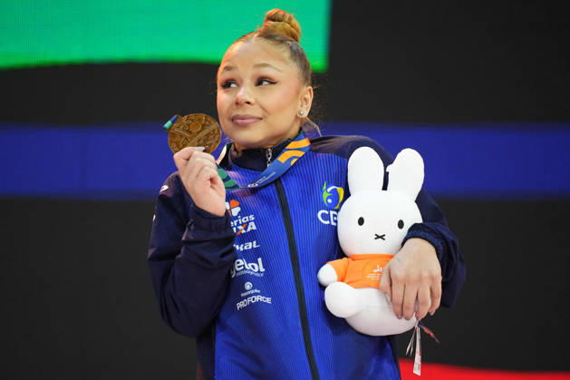 Flavia Saraiva of Brazil wins bronze on the balance beam during the artistic gymnastics competition on Day 9 of the World Championships at Ahoy in Rotterdam, Netherlands, on October 25, 2026. DeFodi Images