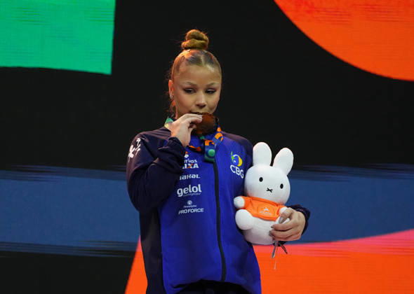 Flavia Saraiva of Brazil wins bronze on the balance beam during the artistic gymnastics competition on Day 9 of the World Championships at Ahoy in Rotterdam, Netherlands, on October 25, 2026. DeFodi Images