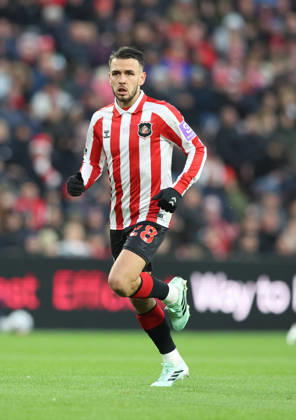 Sunderland, England, 25th October 2026. Enzo Le Fee of Sunderland during the Sunderland vs Leeds United Premier League match at the Stadium of Light, Sunderland. Picture credit should read: Nigel Roddis Sportimage EDITORIAL USE ONLY. No use with unauthorised audio, video, data, fixture lists, club league logos or live services. Online in-match use limited to 120 images, no video emulation. No use in betting, games or single club league player publications. SPI_099_NR_SUND_LEED SPI-5102-0099