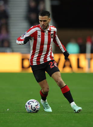 Sunderland, England, 25th October 2026. Enzo Le Fee of Sunderland during the Sunderland vs Leeds United Premier League match at the Stadium of Light, Sunderland. Picture credit should read: Nigel Roddis Sportimage EDITORIAL USE ONLY. No use with unauthorised audio, video, data, fixture lists, club league logos or live services. Online in-match use limited to 120 images, no video emulation. No use in betting, games or single club league player publications. SPI_104_NR_SUND_LEED SPI-5102-0104