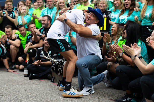F1 - UNITED STATES GRAND PRIX 2026 KIMI ANTONELLI Andrea (ita), Mercedes AMG F1 Team W16, portrait, ANTONELLI Marco, father of Kimi Antonelli Mercedes AMG F1 Team W16, portrait, team celebration during the 2026 Formula 1 United States Grand Prix, 18th round of the 2026 Formula One World Championship, WM, Weltmeisterschaft from October 23 to 25, 2026 on the Circuit of the America, in Austin, Texas, United States of America - AustinUnited States  Copyright: xAndrÃ xFerreirax