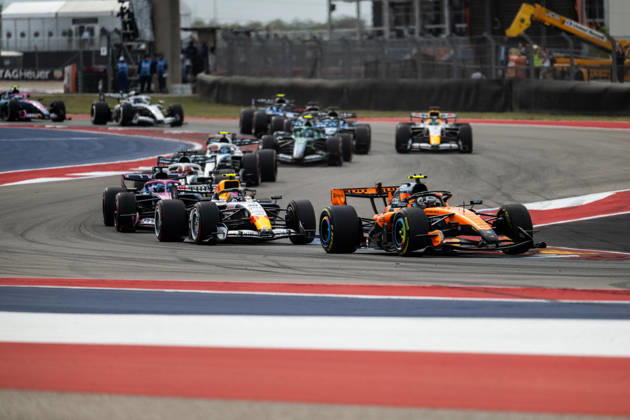 F1 - UNITED STATES GRAND PRIX 2026 start of the race, depart, 01 NORRIS Lando (gbr), McLaren F1 Team MCL40, action 30 LAWSON Liam (nzl), Red Bull Racing RB22, action during the 2026 Formula 1 United States Grand Prix, 18th round of the 2026 Formula One World Championship, WM, Weltmeisterschaft from October 23 to 25, 2026 on the Circuit of the America, in Austin, Texas, United States of America - AustinUnited States Copyright: xALBERTOxVIMERCATIx