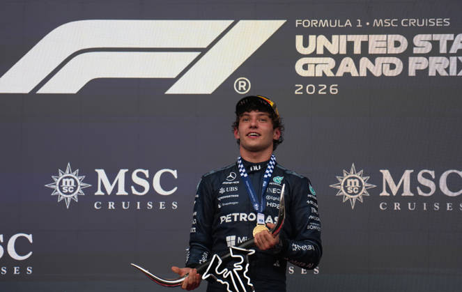 Formula 1 MSC Cruises United States Grand Prix 2026 Winner Italian driver Andrea Kimi Antonelli Mercedes-AMG Petronas Formula One Team on the podium after the formula 1 msc cruises united states grand prix 2026 at the Circuit of the Americas in Austtin, united states October 25 2026. Austin United States  Copyright: xMatrixxImagesx xHasanxBraticx