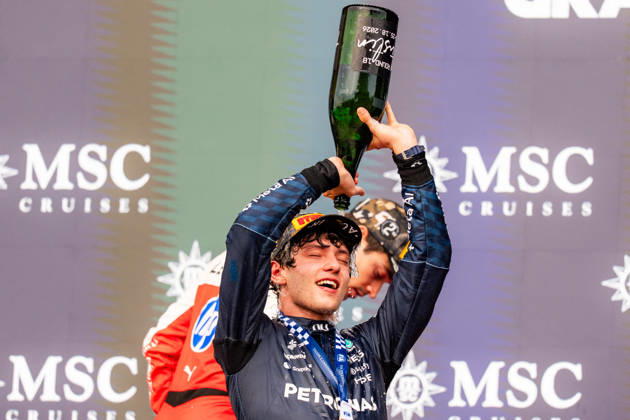 United States Grand Prix Podium - Austin ANDREA KIMI ANTONELLI 12 (ITA) of Mercedes-AMG PETRONAS Formula One Team (Mercedes-AMG F1 W17) celebrating his win on the podium on Sunday during the Formula 1 United States Grand Prix 2026 at Circuit of The Americas in Austin, Texas, United States, on October 25, 2026. Photo by Antoine LAPEYRE Reveries Agency ABACAPRESS.COM Austin United States  Copyright: xAntoinexLapeyre ReveriesxAgency ABACAx