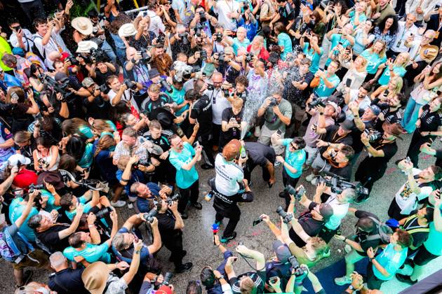 United States Grand Prix Podium - Austin ANDREA KIMI ANTONELLI 12 (ITA) of Mercedes-AMG PETRONAS Formula One Team (Mercedes-AMG F1 W17) celebrating his win with the Mercedes Team and a lot of media in the Paddock on Sunday during the Formula 1 United States Grand Prix 2026 at Circuit of The Americas in Austin, Texas, United States, on October 25, 2026. Photo by Antoine LAPEYRE Reveries Agency ABACAPRESS.COM  Copyright: xAntoinexLapeyre ReveriesxAgency ABACAx