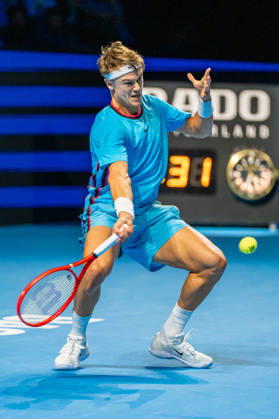 BASEL, SWITZERLAND, OCTOBER 26 Holger Rune of Denmark hits a forehand against Quentin Halys of France during Day 3 of the Swiss Indoors Basel at St. Jakobshalle on October 26, 2026, in Basel, Switzerland Copyright: xJustPictures.ch PascalxvonxBürenx jp-en-EuSpIm-Pavo_Fotografie-00228