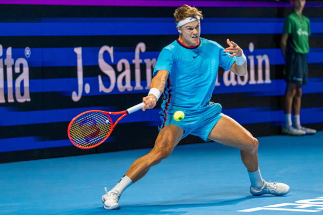 BASEL, SWITZERLAND, OCTOBER 26 Holger Rune of Denmark in action during Day 3 of the Swiss Indoors Basel at St. Jakobshalle on October 26, 2026, in Basel, Switzerland Copyright: xJustPictures.ch PascalxvonxBürenx jp-en-EuSpIm-Pavo_Fotografie-00309