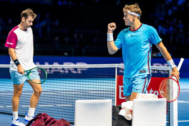 BASEL, SWITZERLAND, OCTOBER 26: Holger Rune of Denmark (R) celebrates after winning his match point against Quentin Halys of France (L) during Day 3 of the Swiss Indoors Basel at St. Jakobshalle on October 26, 2026, in Basel, Switzerland Copyright: xJustPictures.ch PascalxvonxBürenx jp-en-EuSpIm-Pavo_Fotografie-00086