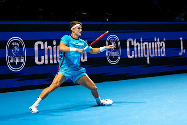 BASEL, SWITZERLAND, OCTOBER 26 Holger Rune of Denmark in action during Day 3 of the Swiss Indoors Basel at St. Jakobshalle on October 26, 2026, in Basel, Switzerland Copyright: xJustPictures.ch PascalxvonxBürenx jp-en-EuSpIm-Pavo_Fotografie-09752