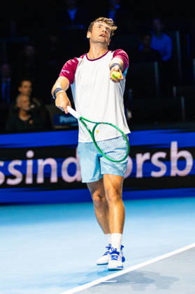 BASEL, SWITZERLAND, OCTOBER 26 — Quentin Halys of France serves the ball against Holger Rune of Denmark during Day 3 of the Swiss Indoors Basel at St. Jakobshalle on October 26, 2026, in Basel, Switzerland Copyright: xJustPictures.ch PascalxvonxBürenx jp-en-EuSpIm-Pavo_Fotografie-09961