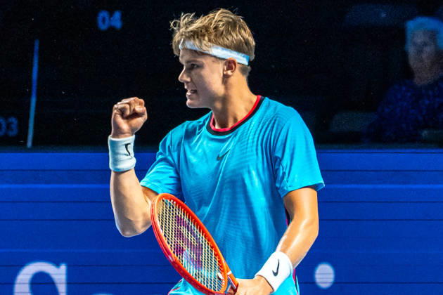 BASEL, SWITZERLAND, OCTOBER 26: Holger Rune of Denmark celebrates after winning the match point against Quentin Halys of France during Day 3 of the Swiss Indoors Basel at St. Jakobshalle on October 26, 2026, in Basel, Switzerland Copyright: xJustPictures.ch PascalxvonxBürenx jp-en-EuSpIm-Pavo_Fotografie-732259