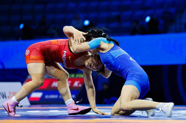 Senior World Championships, 50 kg Open Weight: Zeinep Bayanova (KAZ) vs. Otgonjargal Dolgorjav (MGL) Copyright: xKostadinxAndonovx